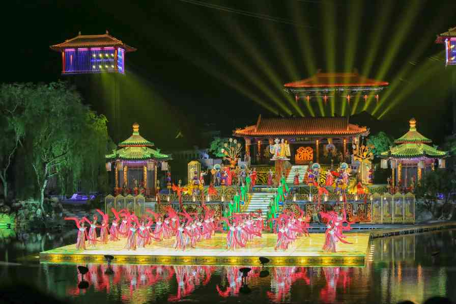 去年大中型旅游演艺演出近二十万场