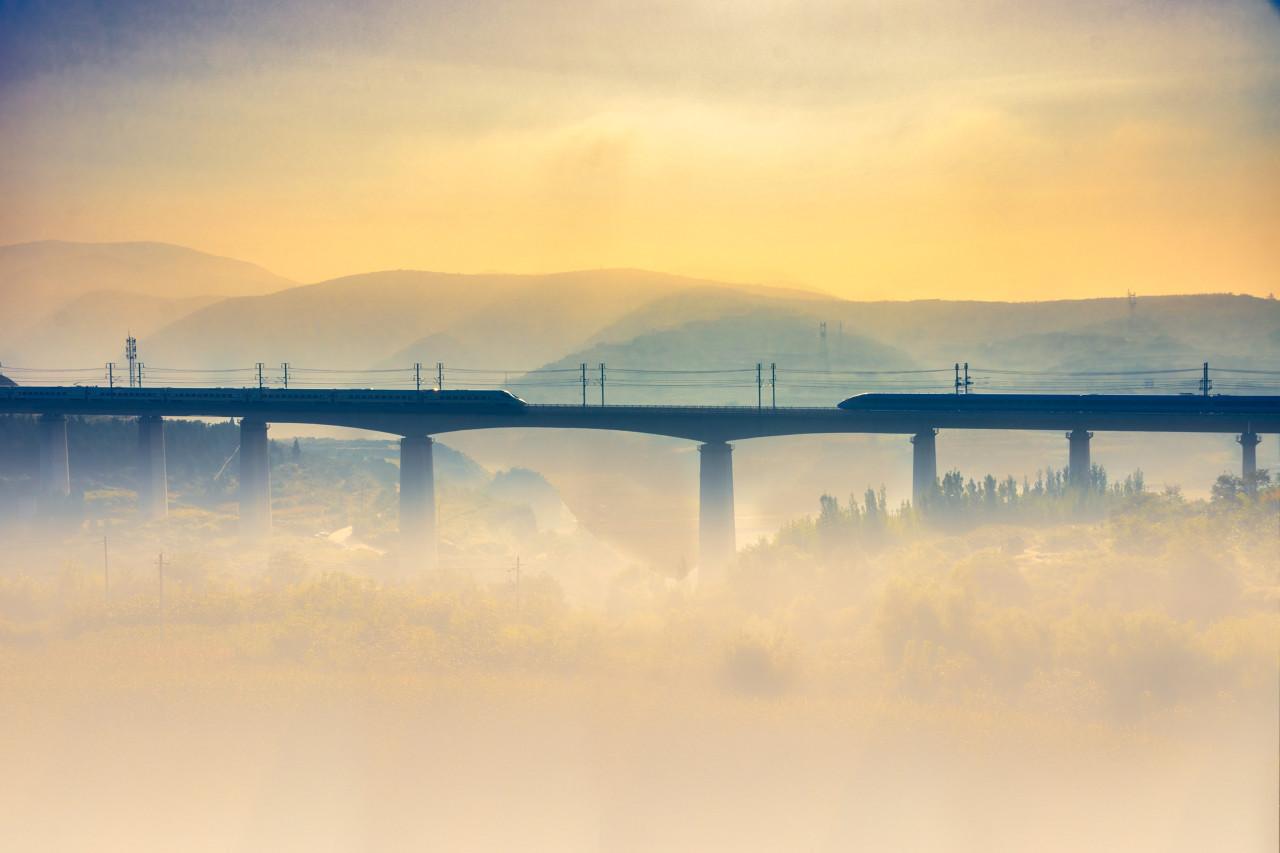 坐着火车游中国体验更丰富