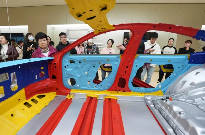 从小众体验走向大众选择 “逛工厂”缘何成为文旅“香饽饽”？