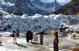 四川省第八届全民健身冰雪季启动