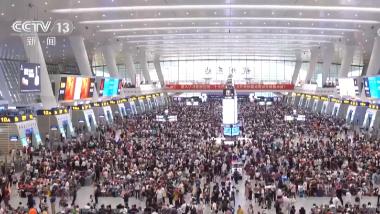 “加长版黄金周”将至 旅游业复苏提速